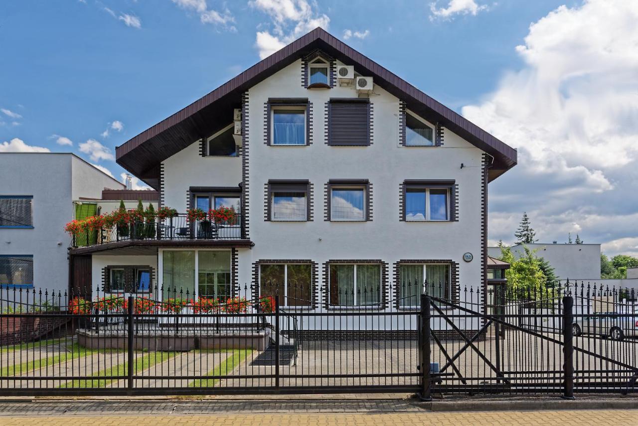 포즈난 Pensjon Polska B&B 외부 사진