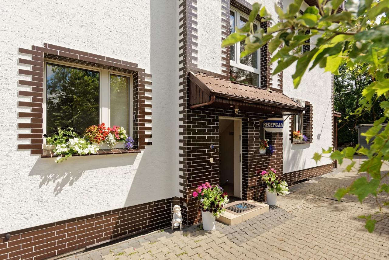 포즈난 Pensjon Polska B&B 외부 사진